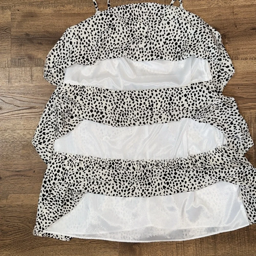 Vine & Love stylish sleeveless
